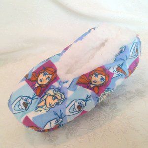 Disney Frozen II Fuzzy Babba Slippers
